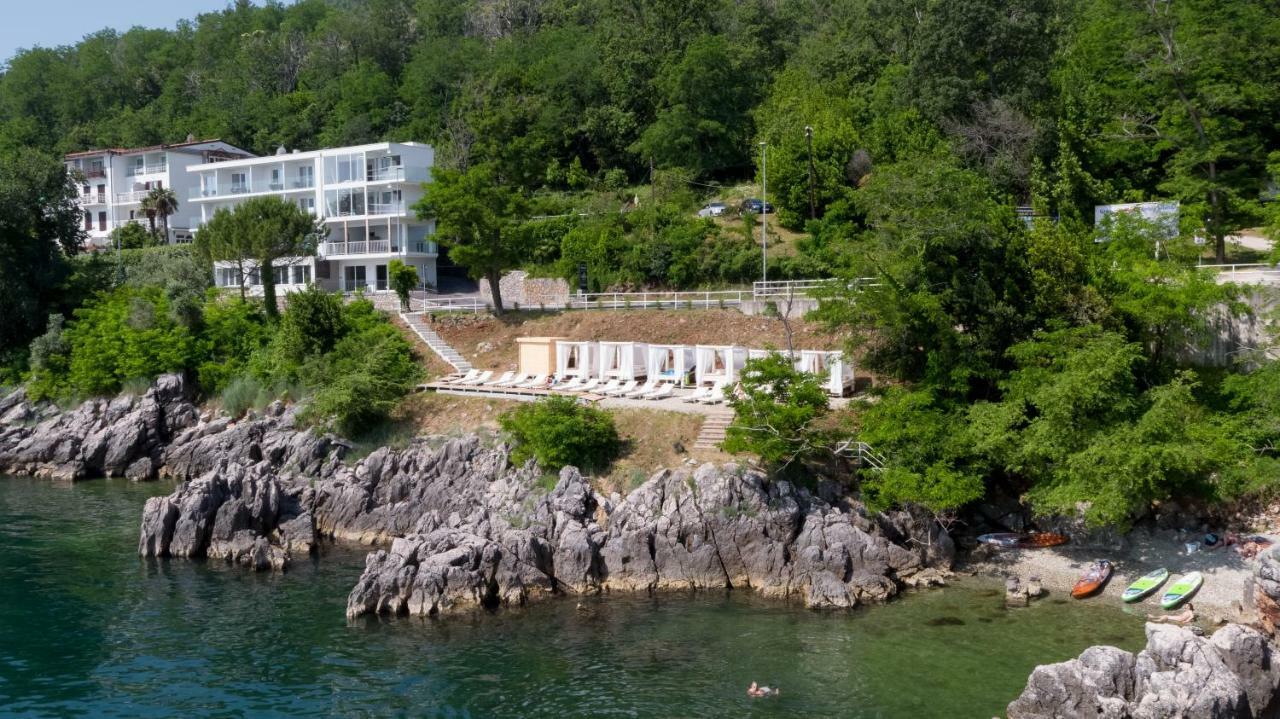 Boutique Hotel Acacia Lovran Exterior photo